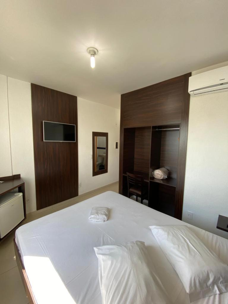 Hotel Rota Do Sol Патросиниу Экстерьер фото